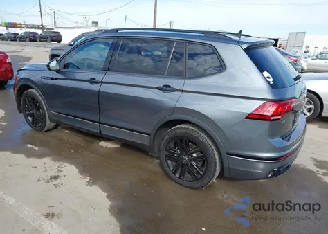 2022 Volkswagen Tiguan 2.0T Se R-Line Black из США, поврежденный, VIN 3VVCB7AX1NM132881